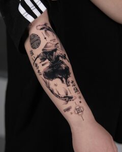Tatuagem Samurai com guerreiro no antebraço