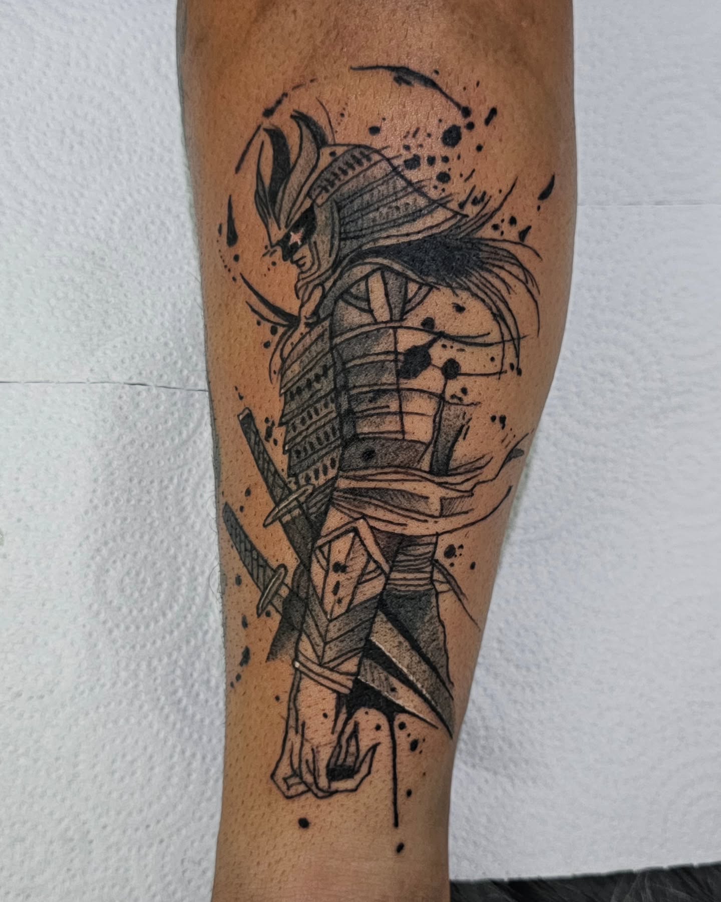 Tatuagem Samurai detalhada no braço