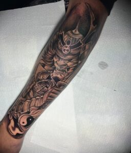 Tatuagem Samurai guerreiro no antebraço