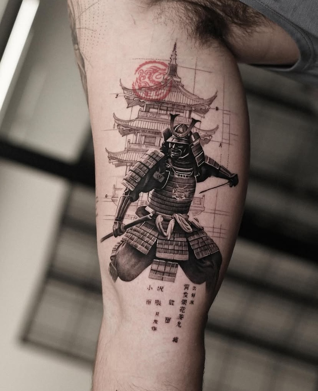 Tatuagem Samurai templo no braço