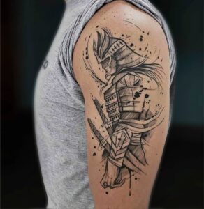 Tatuagem Samurai grande no braço detalhada