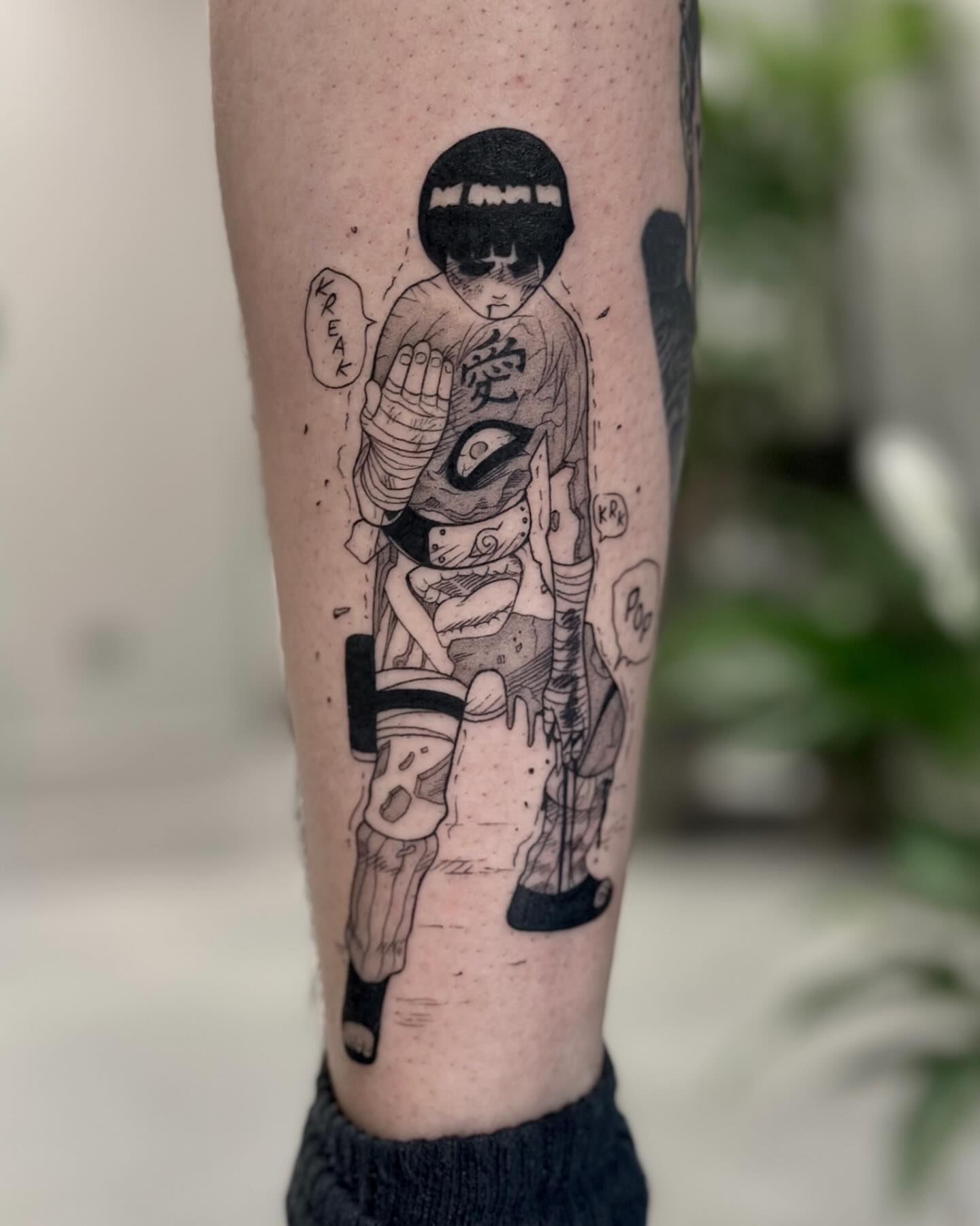 Tatuagem do Gaara com personagem em estilo preto e branco