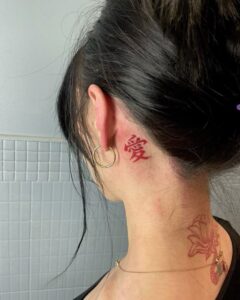 Tatuagem do Gaara com simbolismo na nuca