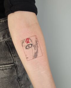 Tatuagem do Gaara em estilo quadrado no braço