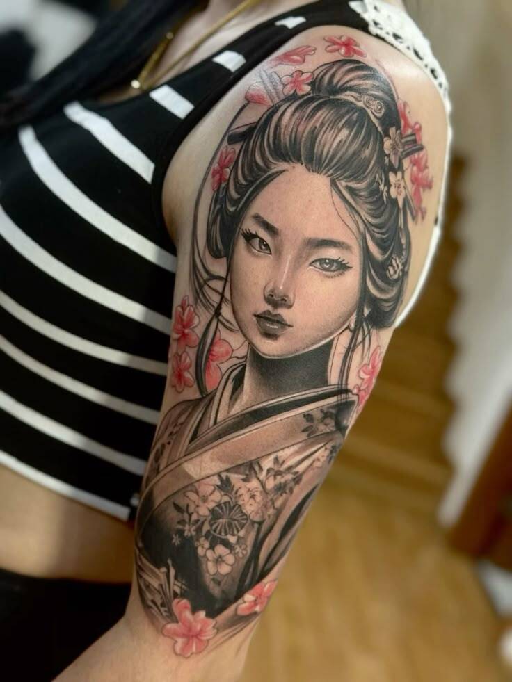 Tatuagem de Gueixa com Flores de Cerejeira